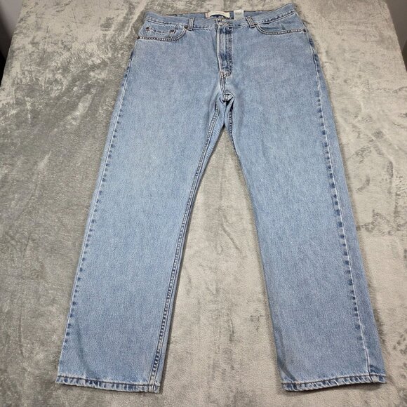 Levis 505 Jeans Mens 40X32 Blue Classic Straight Light Wash Denim Workwear READ - Picture 2 of 14